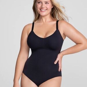 NWT Honey Love Lift Wear Cami Bodysuit In Black